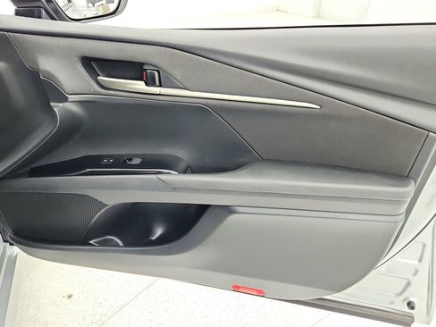 Used 2025 Toyota Camry LE image 25