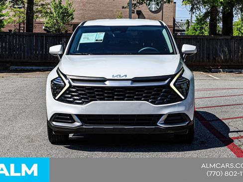 Used 2025 Kia Sportage LX FWD image 11