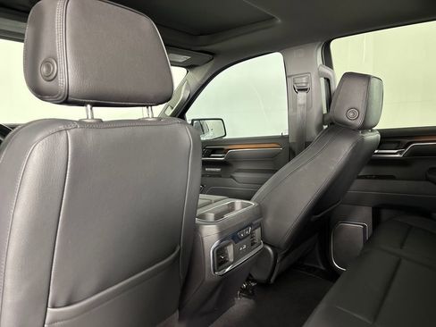 Used 2025 GMC Sierra 1500 Denali w/ Technology Package AWD/4WD image 28