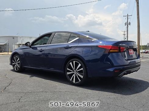 Used 2022 Nissan Altima 2.5 SR FWD image 3