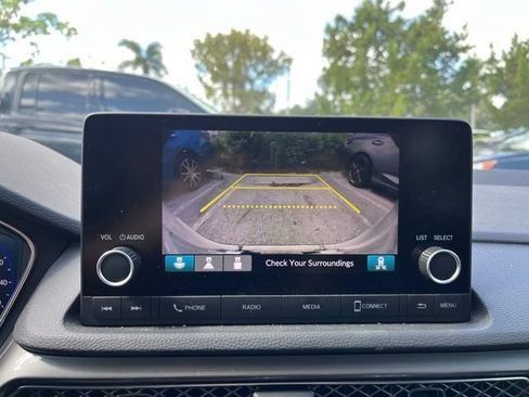 Used 2025 Acura Integra FWD image 13