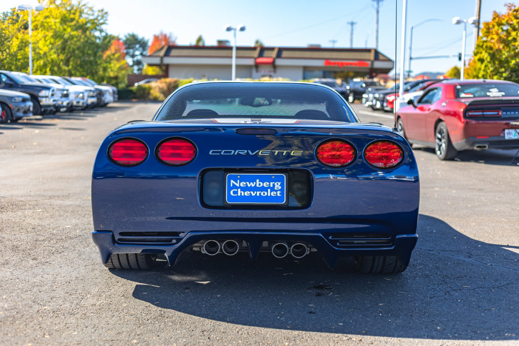 Used 2004 Chevrolet Corvette Z06 w/ Z06 Preferred Equipment Group RWD image 8