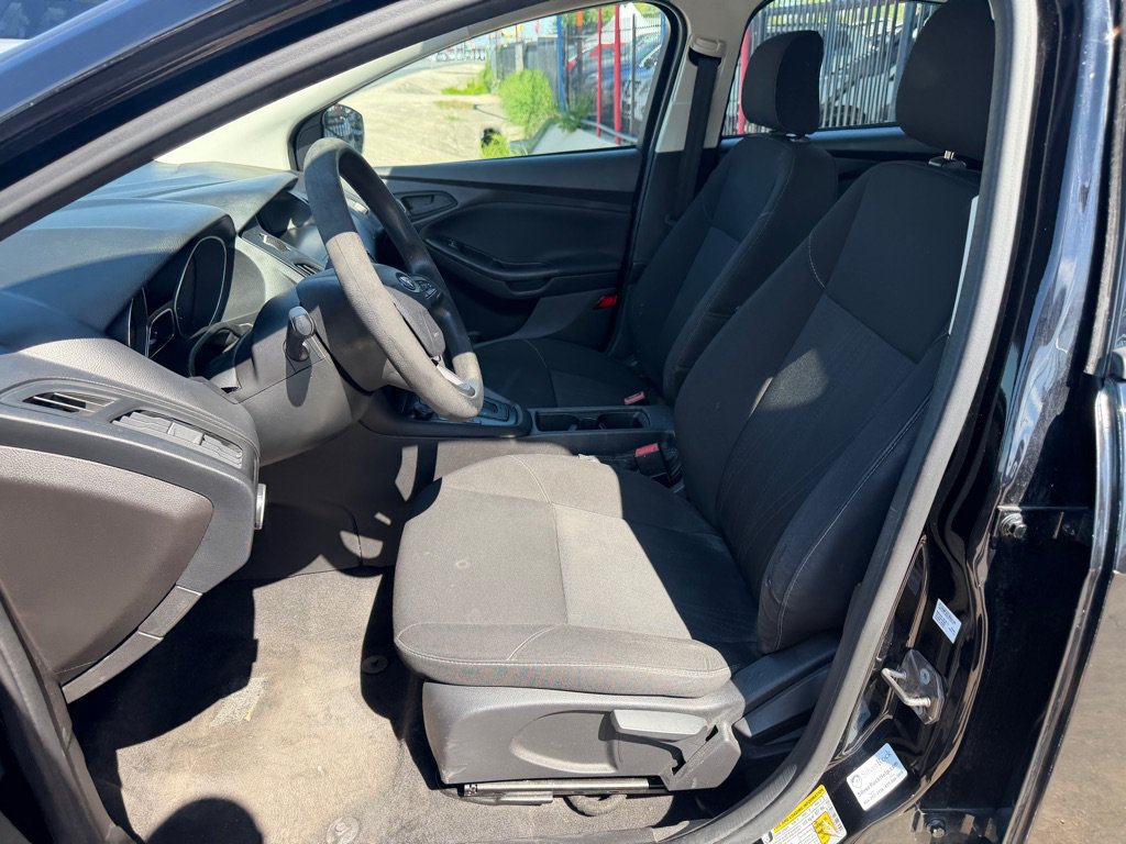 Used 2018 Ford Focus S FWD image 40