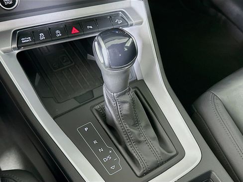 Used 2024 Audi Q3 2.0T Premium AWD/4WD image 24