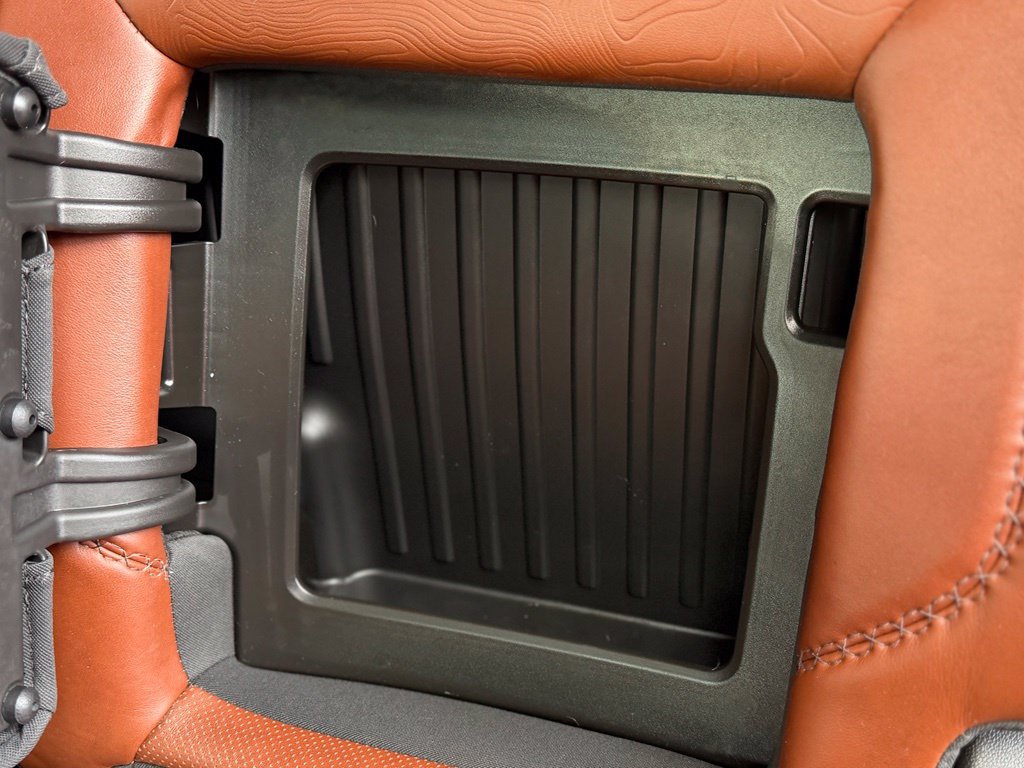 Used 2024 GMC Sierra 2500 Denali Ultimate AWD/4WD image 7