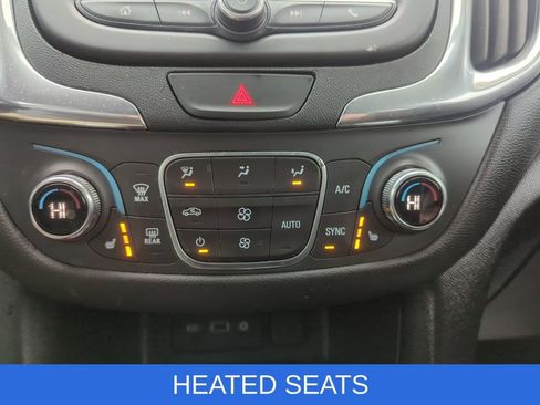 Used 2020 Chevrolet Equinox LT image 22