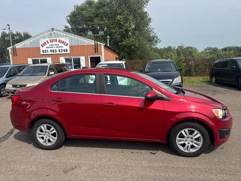 Used 2015 Chevrolet Sonic LT FWD image 4