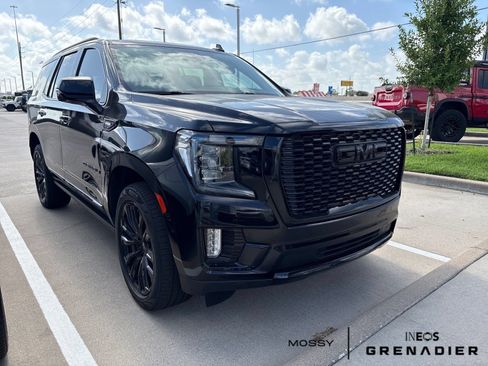Used 2022 GMC Yukon Denali RWD image 1