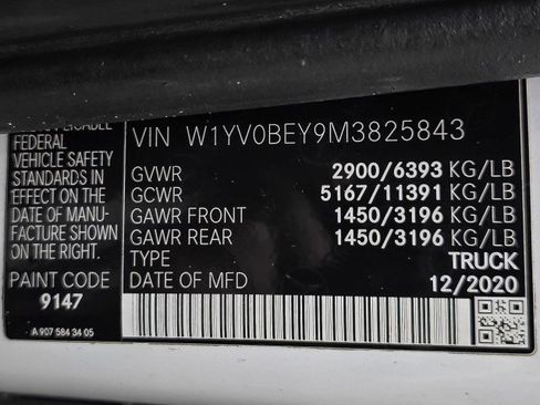 Used 2021 Mercedes-Benz Metris image 32