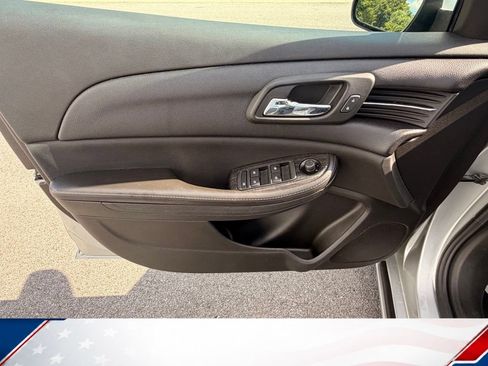 Used 2016 Chevrolet Malibu LT FWD image 14
