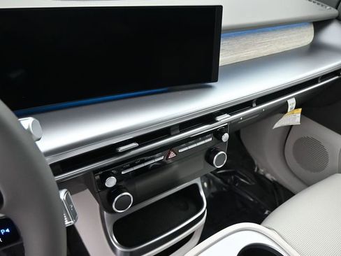 New 2026 Hyundai Ioniq 9 SEL w/ Tow & Go Package AWD/4WD image 19
