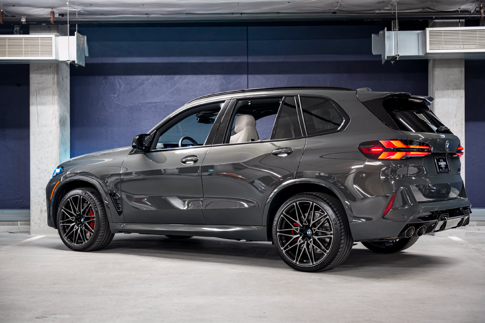Used 2024 BMW X5 M Competition w/ Executive Package AWD/4WD image 8