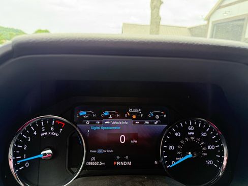 Used 2019 Ford Expedition Limited w/ Equipment Group 303A RWD image 12