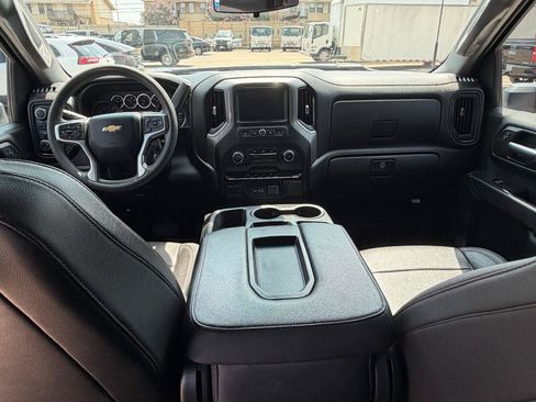 Used 2021 Chevrolet Silverado 2500 W/T w/ WT Convenience Package AWD/4WD image 23