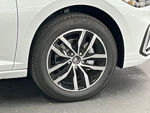 New 2026 Volkswagen Jetta SE FWD image 37