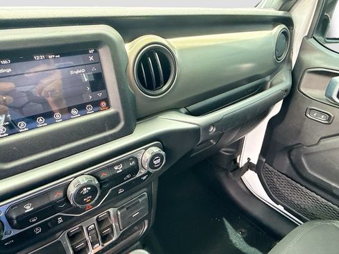 Used 2021 Jeep Gladiator Sport AWD/4WD image 24