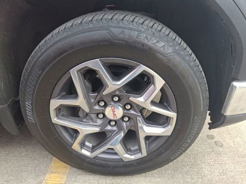 Used 2025 GMC Sierra 1500 SLT w/ SLT Premium Plus Package image 5