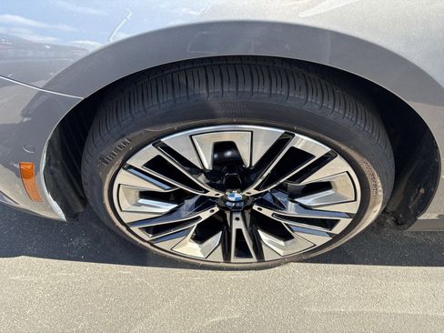 Used 2024 BMW 530i image 35