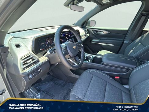 Certified 2026 Chevrolet Traverse LT w/ Driver Confidence Package FWD image 13