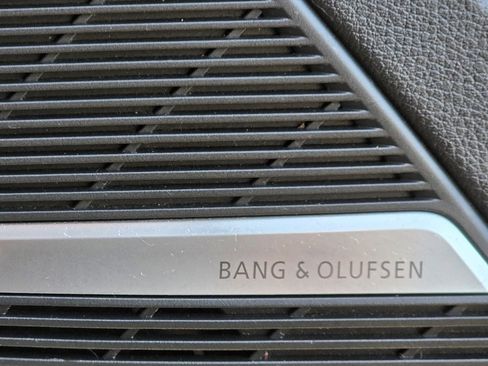 Used 2020 Audi Q8 Prestige image 23