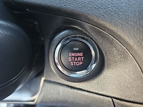 Certified 2024 Subaru Ascent Premium w/ Convenience Package image 32