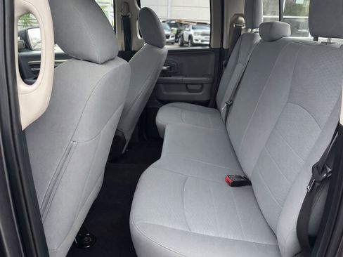 Used 2017 RAM 1500 Classic SLT RWD image 10