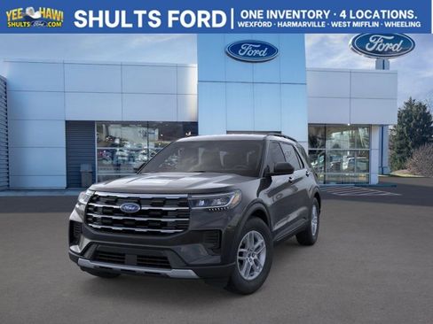 New 2026 Ford Explorer Active image 2