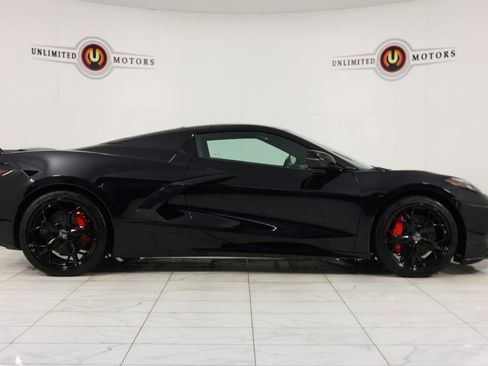 Used 2022 Chevrolet Corvette Stingray Premium Conv w/ Z51 Performance Package RWD image 32
