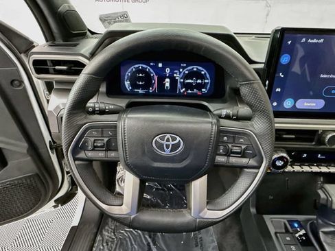 Used 2024 Toyota Tacoma TRD Off-Road w/ TRD Off Road Premium Package AWD/4WD image 11