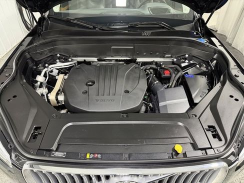 Used 2023 Volvo XC90 B5 Plus image 28
