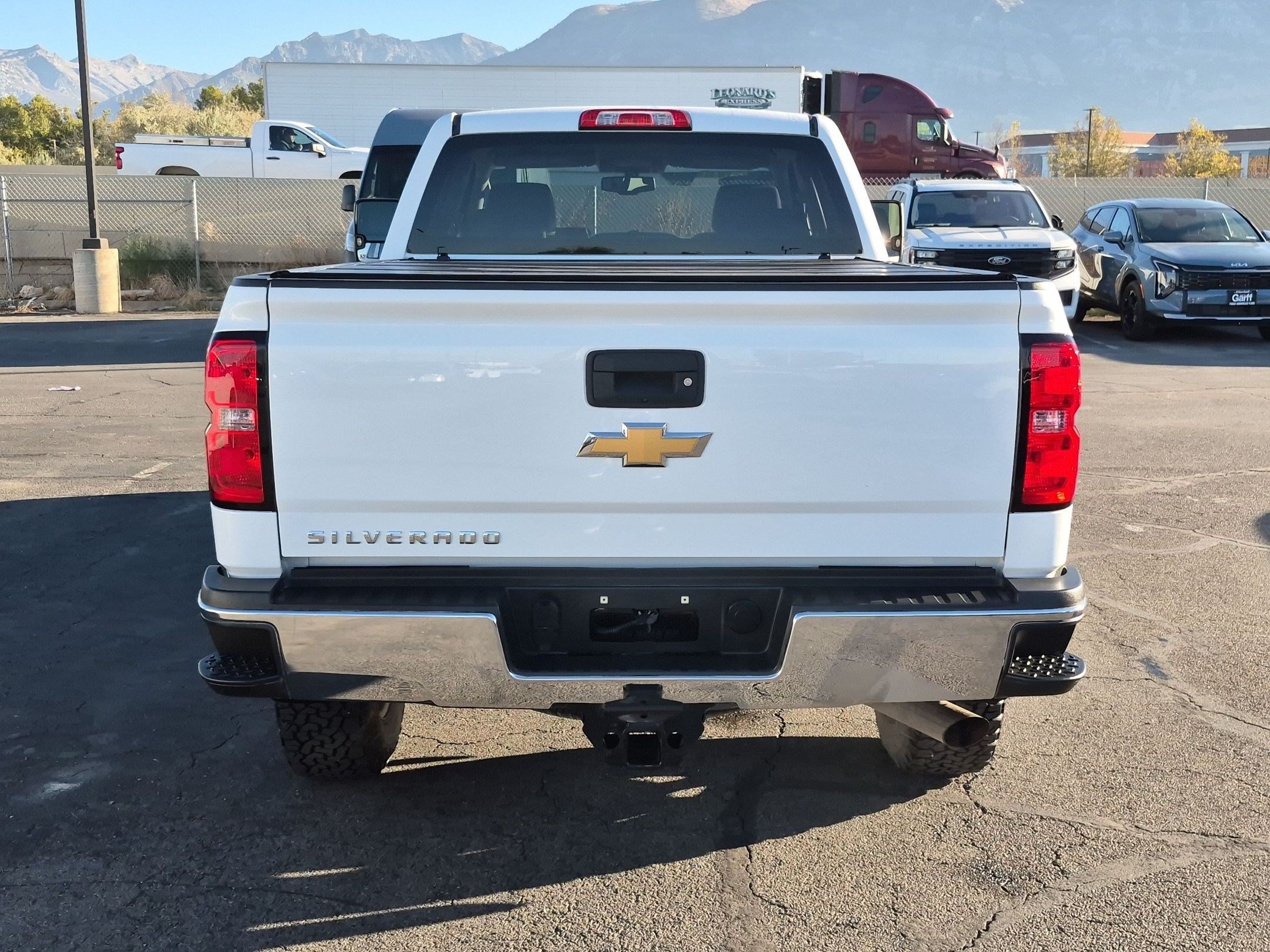Used 2017 Chevrolet Silverado 2500 W/T w/ WT Convenience Package AWD/4WD image 8