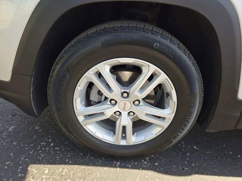 Used 2022 GMC Terrain SLE image 14