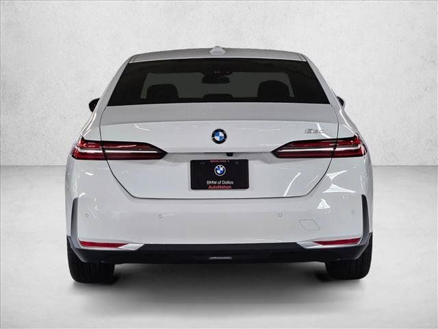 Used 2026 BMW 530i w/ Premium Package RWD image 6