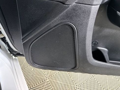 Used 2022 Chrysler 300 Touring L image 29