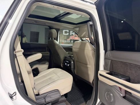 Used 2019 Ford Expedition Limited w/ Texas Edition Package AWD/4WD image 12