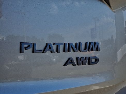 New 2026 Nissan Rogue Platinum w/ Platinum Premium Package AWD/4WD image 8