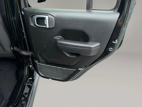 Used 2023 Jeep Wrangler Unlimited w/ Cold Weather Group AWD/4WD image 58