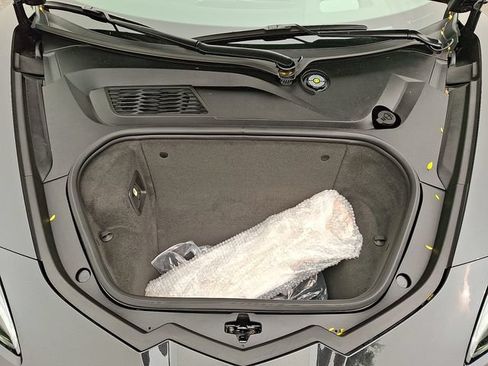 Used 2023 Chevrolet Corvette Z06 RWD image 19