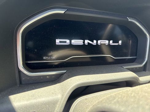 Used 2024 GMC Sierra 2500 Denali w/ Denali Reserve Package AWD/4WD image 12