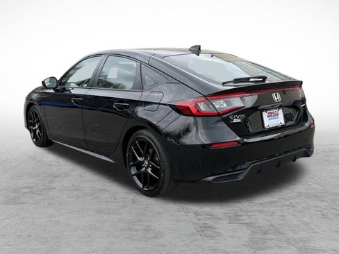 Used 2023 Honda Civic Sport image 4