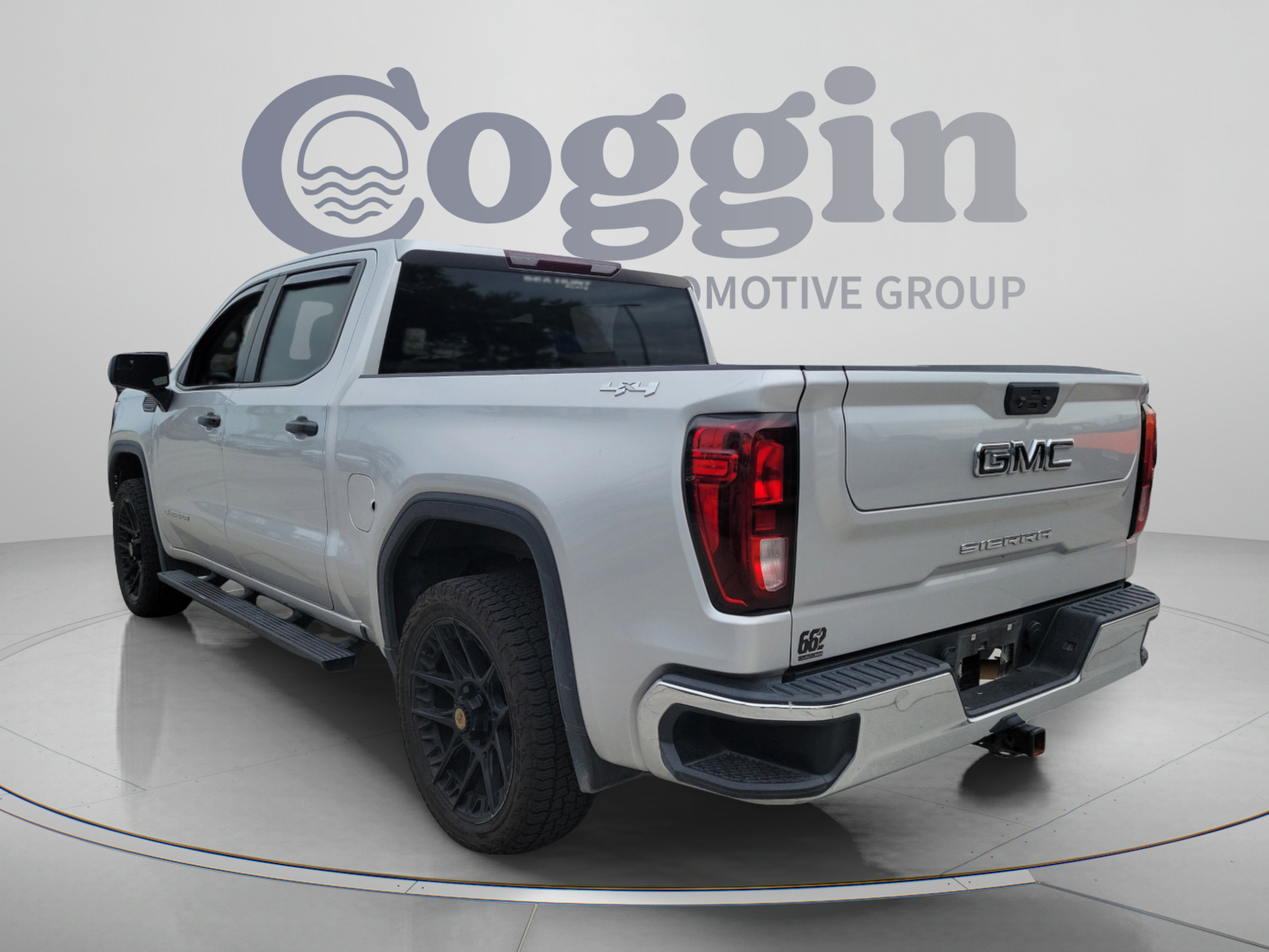 Used 2022 GMC Sierra 1500 Pro w/ Convenience Package AWD/4WD image 2