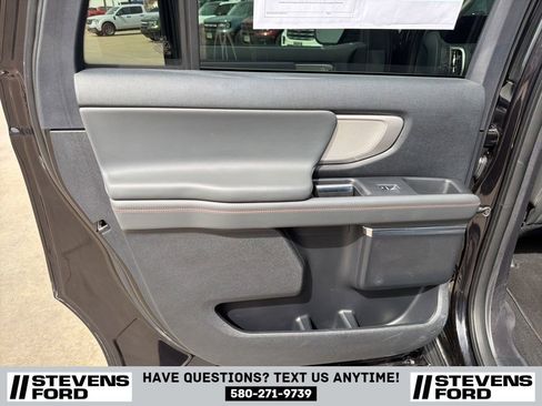 Used 2025 Ford Expedition Max Active RWD image 40