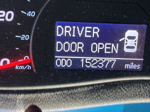 Used 2011 Toyota Camry XLE image 21