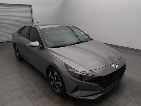 Used 2023 Hyundai Elantra SEL w/ Convenience Package FWD image 13