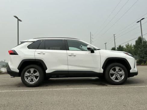 Used 2025 Toyota RAV4 XLE w/ Convenience Package AWD/4WD image 3