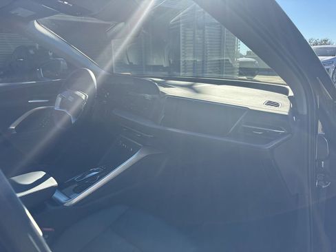 Used 2025 Audi Q5 Premium w/ Convenience Package image 15