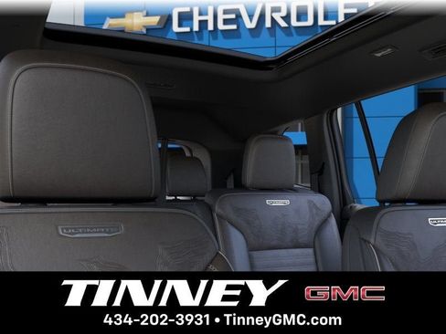 New 2026 GMC Acadia Denali Ultimate w/ LPO, Illumination Package AWD/4WD image 24