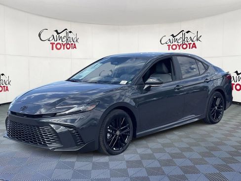 New 2026 Toyota Camry SE image 2