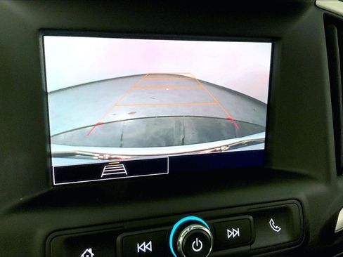 Used 2024 GMC Terrain SLE image 20