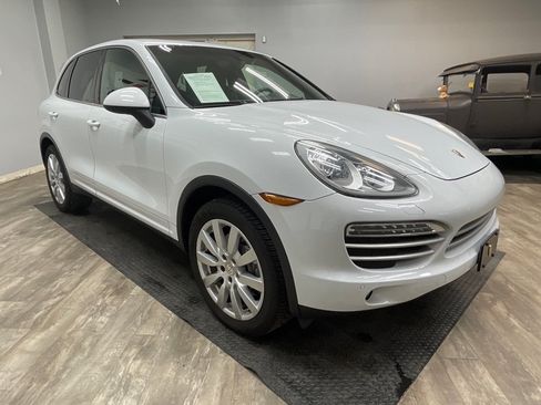 Used 2014 Porsche Cayenne AWD/4WD image 11